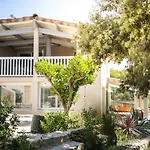 La Les Petits Gardons Casa de hóspedes 4*