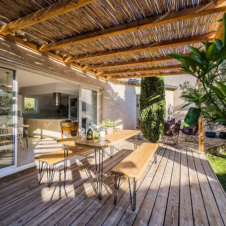 La Les Petits Gardons 4* Castillon-du-Gard